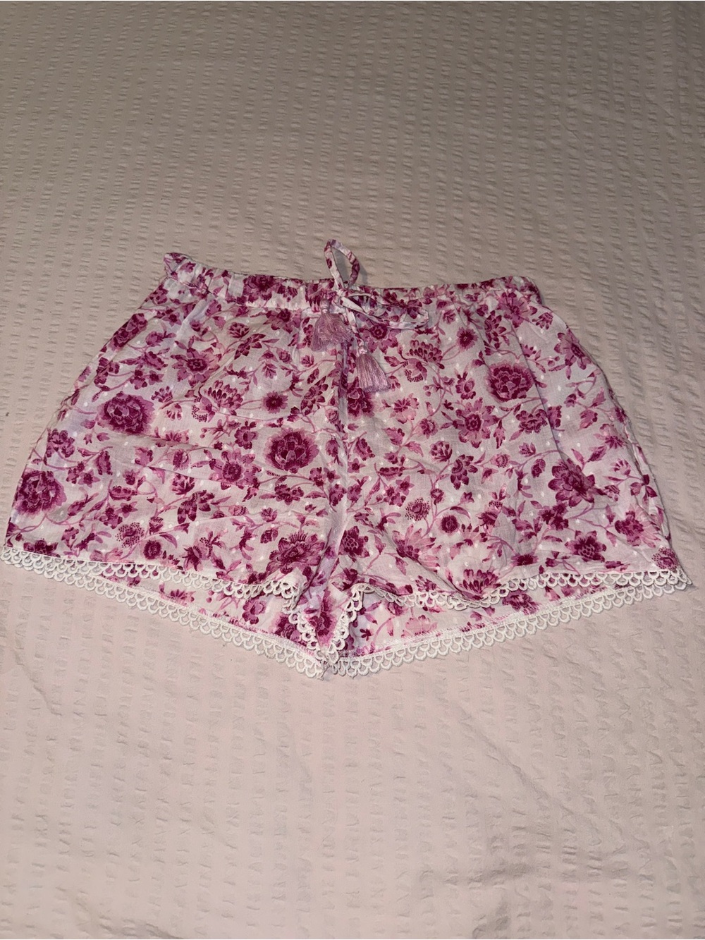 Haute Hippie Style Floral Lace-Trim Sleep Shorts - Pink and White